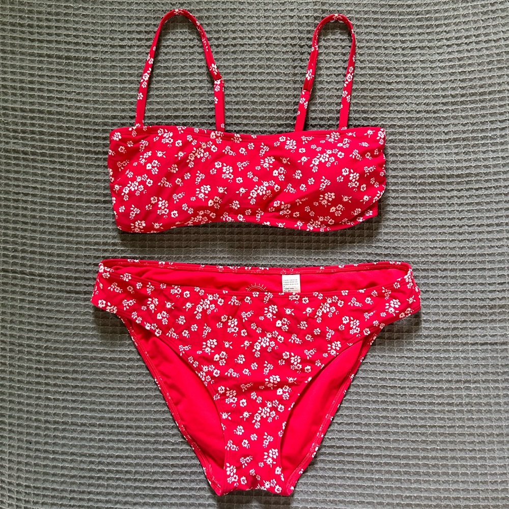 Hollister Swimsuit Set